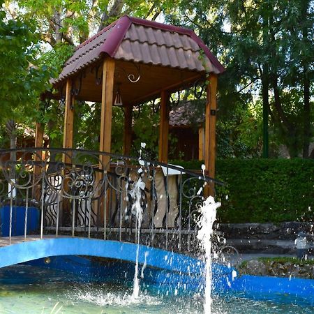 Ureni Hotel Kasagh Exterior photo